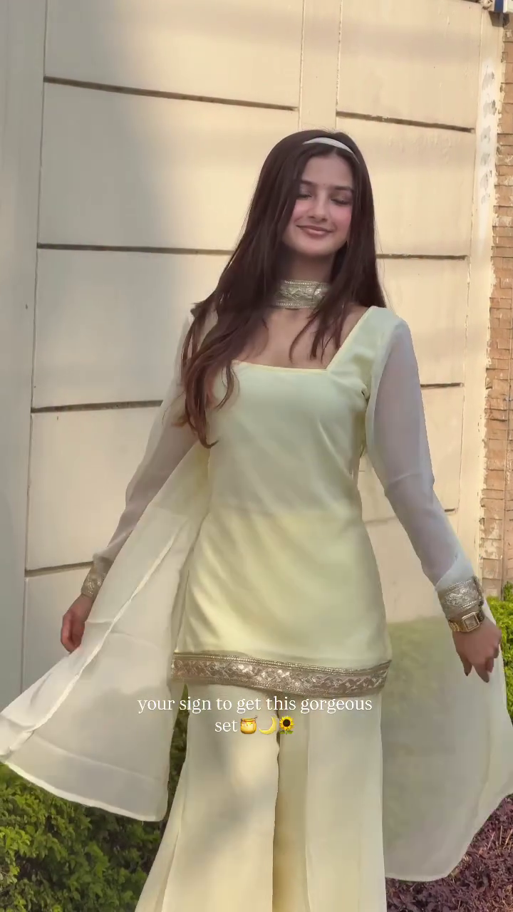 Ivory Glow Elegance – Premium Ready-to-Wear Kurta Palazzo Set with Dupatta 🌼