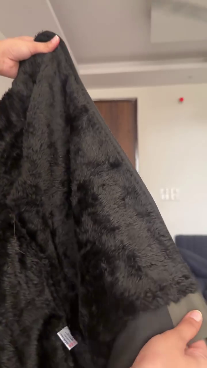 🌿 Urban Cozy Luxe Hooded Jacket – Soft Inner Fleece Comfort Wear 🌿