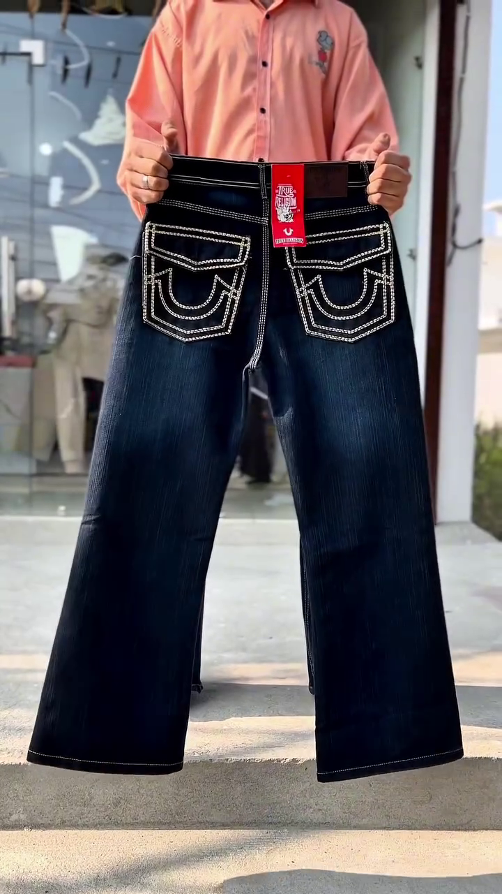 Bold Street Luxe Wide-Fit Denim Jeans – Premium Attitude, Maximum Comfort