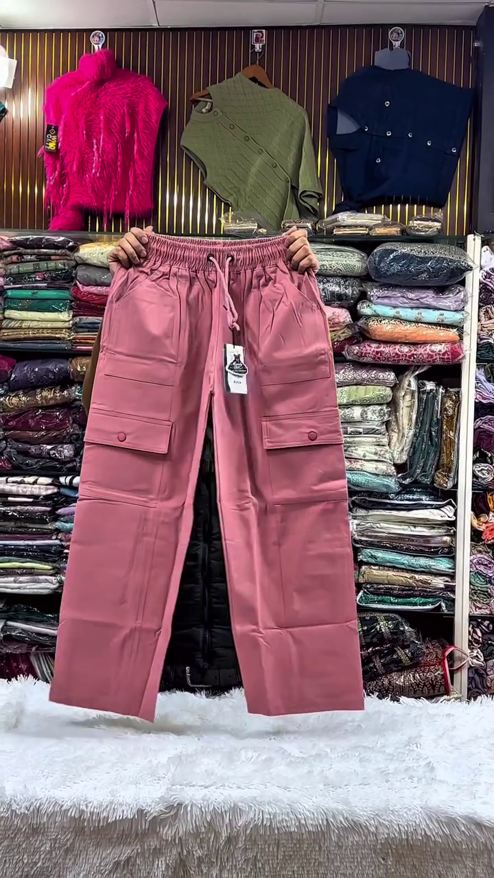 Luxe Cargo Pants – Effortless Comfort Meets Trendy Utility