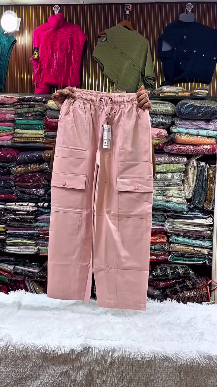 Luxe Cargo Pants – Effortless Comfort Meets Trendy Utility