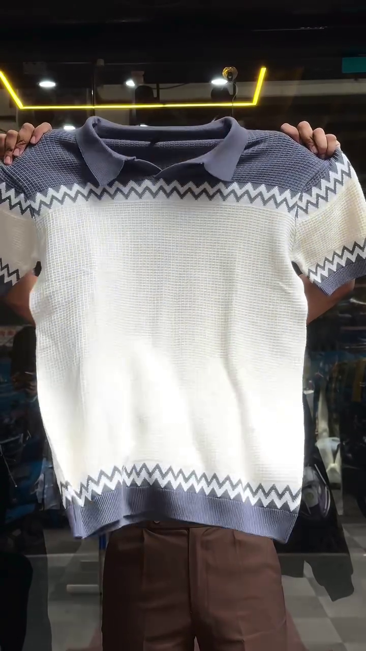 Retro Wave Knit Polo T-Shirt – Modern Classic with a Vintage Soul