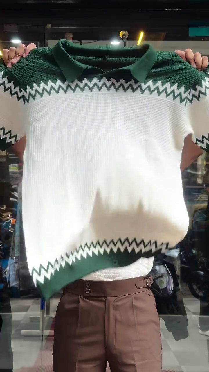 Retro Wave Knit Polo T-Shirt – Modern Classic with a Vintage Soul