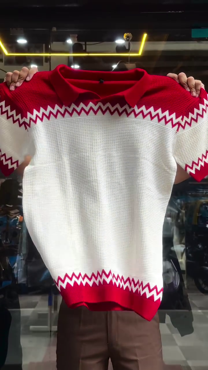 Retro Wave Knit Polo T-Shirt – Modern Classic with a Vintage Soul