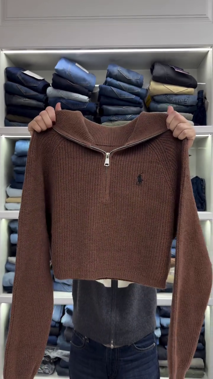 Luxe Cropped Zip-Neck Knit Sweater – Cozy Chic Edit 🤎