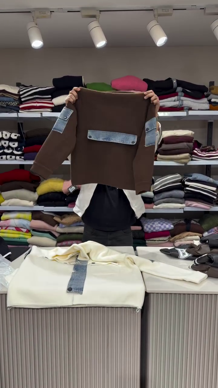 🤎 Urban Contrast Denim-Patch Cropped Jacket