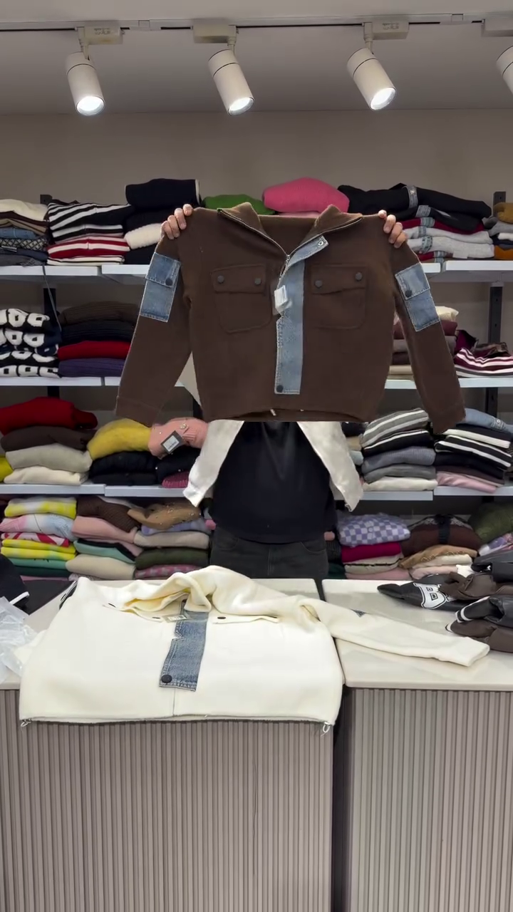 🤎 Urban Contrast Denim-Patch Cropped Jacket