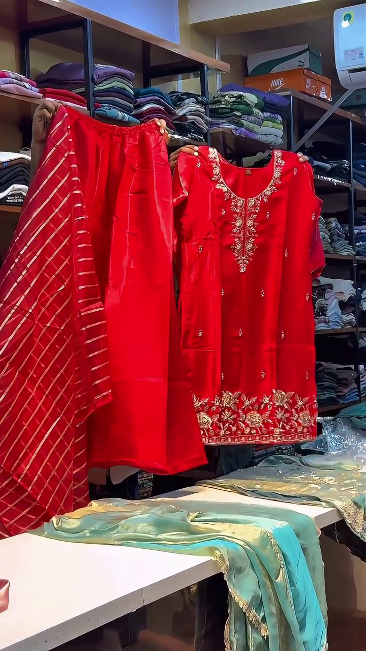 Emerald Grace Floral Embroidered Kurta Set with Dupatta 🌿