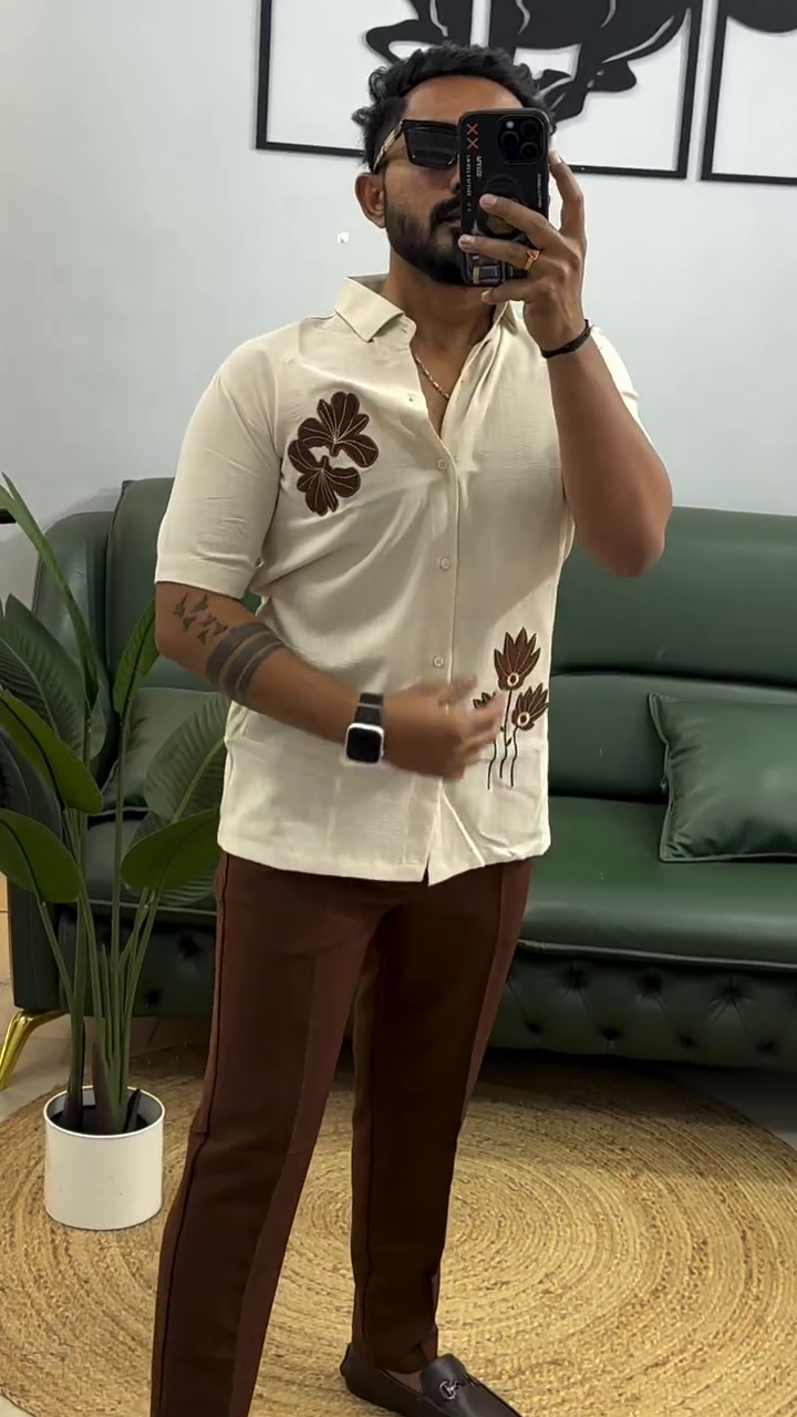 Classic White Short-Sleeve Shirt with Bold Floral Embroidery