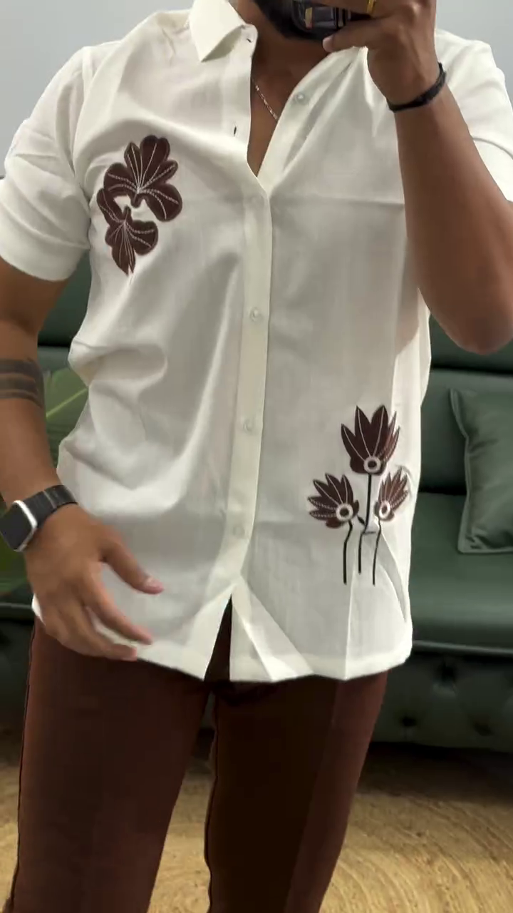 Classic White Short-Sleeve Shirt with Bold Floral Embroidery