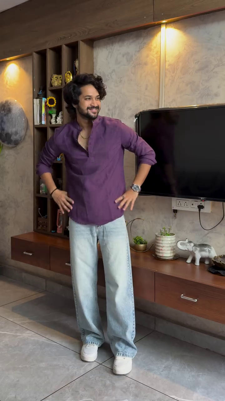 Plum Relaxed Kurta with Light-Wash Wide-Leg Denim