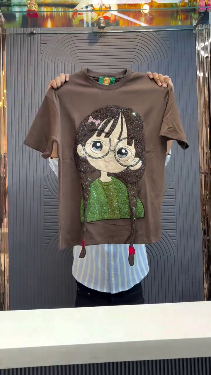 Trendy Brown Cartoon Graphic T-Shirt