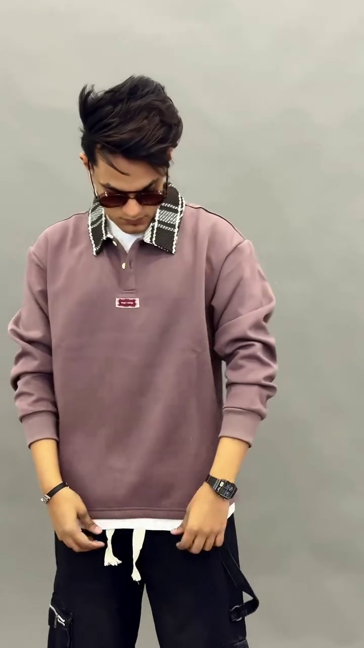 Mauve Collared Sweatshirt