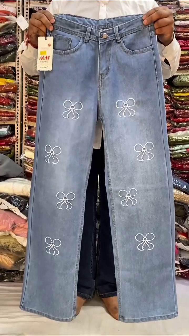 Classic Dark Blue Wide-Leg Denim Jeans with Elegant Side Bow Embroidery