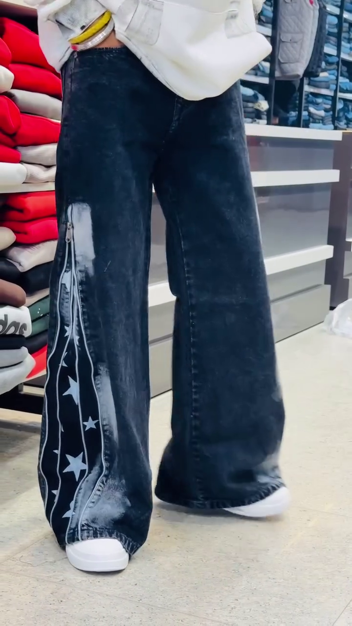 Dark Blue Wide-Leg Denim Jeans with Star Panel and Side Zip Streetwear Design