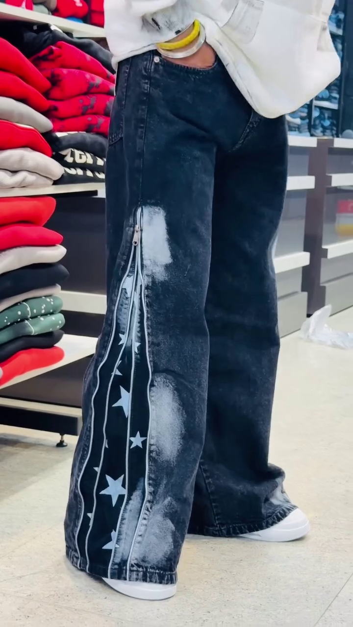 Dark Blue Wide-Leg Denim Jeans with Star Panel and Side Zip Streetwear Design