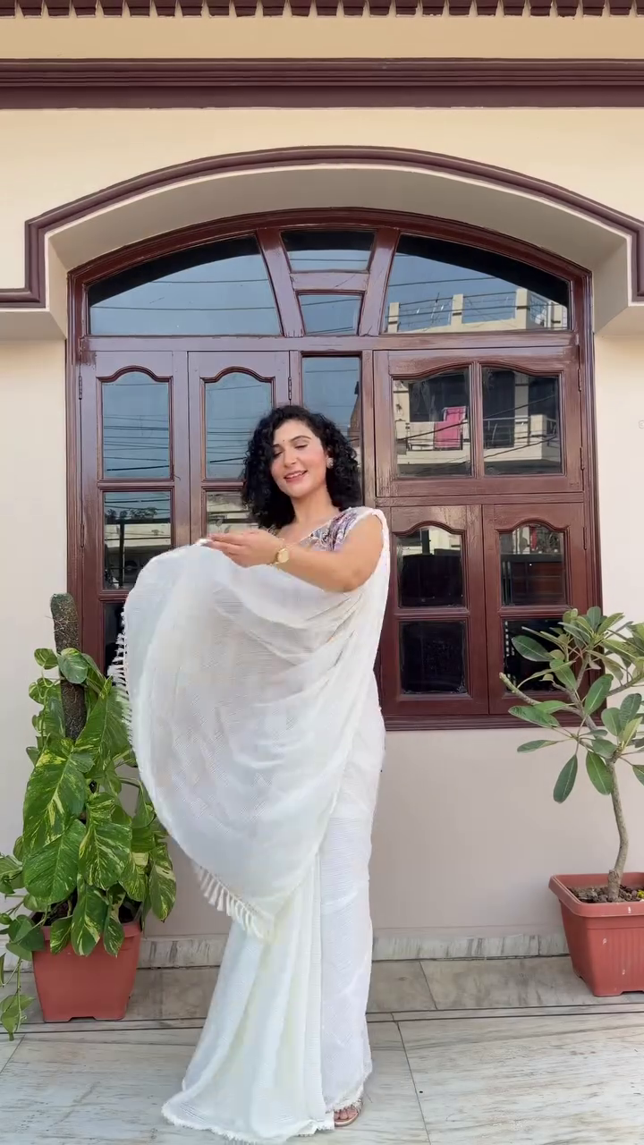 Elegant Brown Floral Lace Saree with Blouse