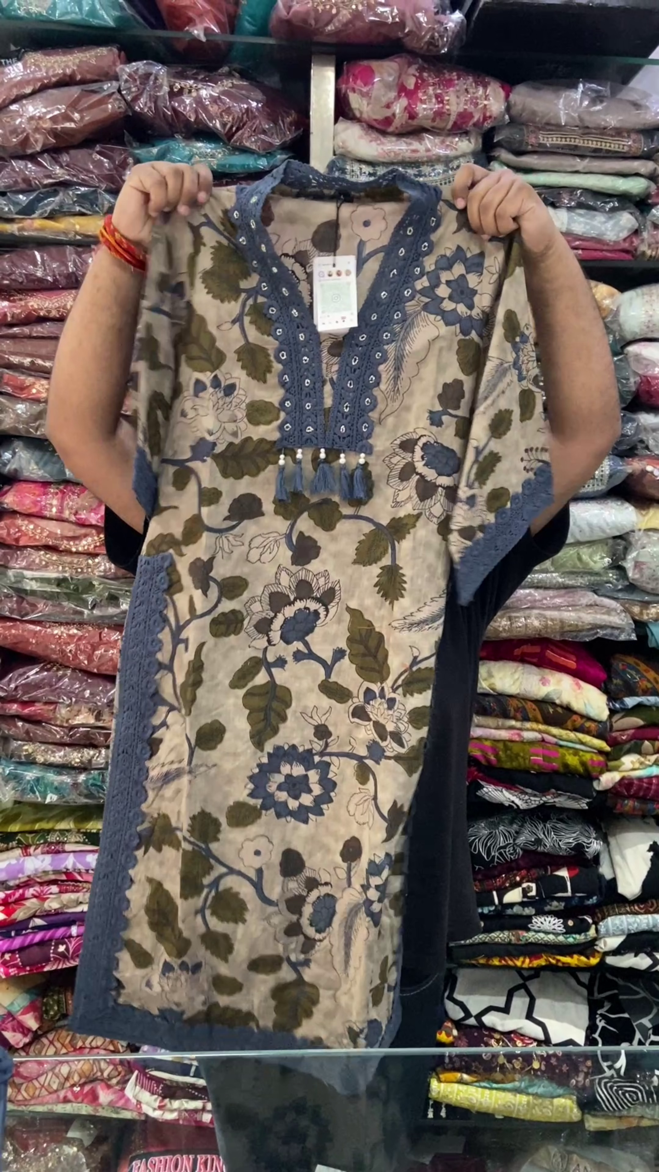 Elegant Floral Printed Kurti with Embroidered Neckline