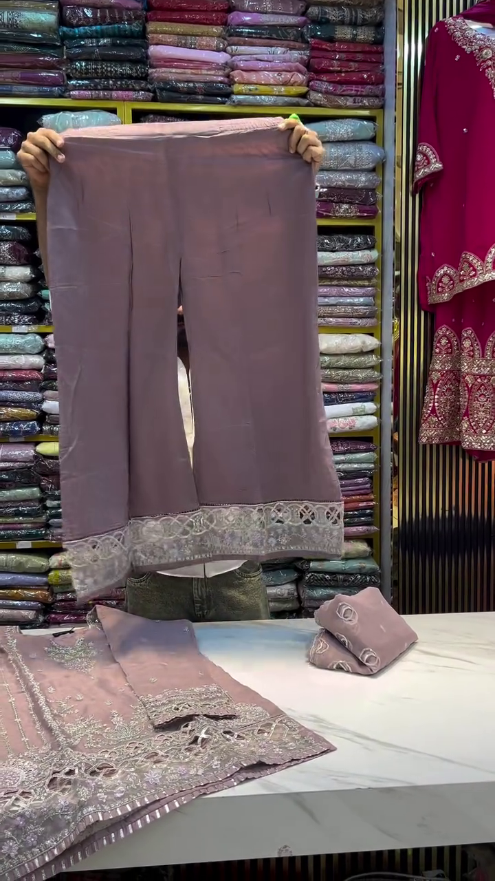 Elegant Mauve Embroidered Kurta with Intricate Silver Detailing